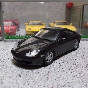 PORSCHE 911 Carrera4 (996)