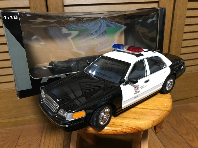 ford crown victoria police interceptor lapd オートアート製
