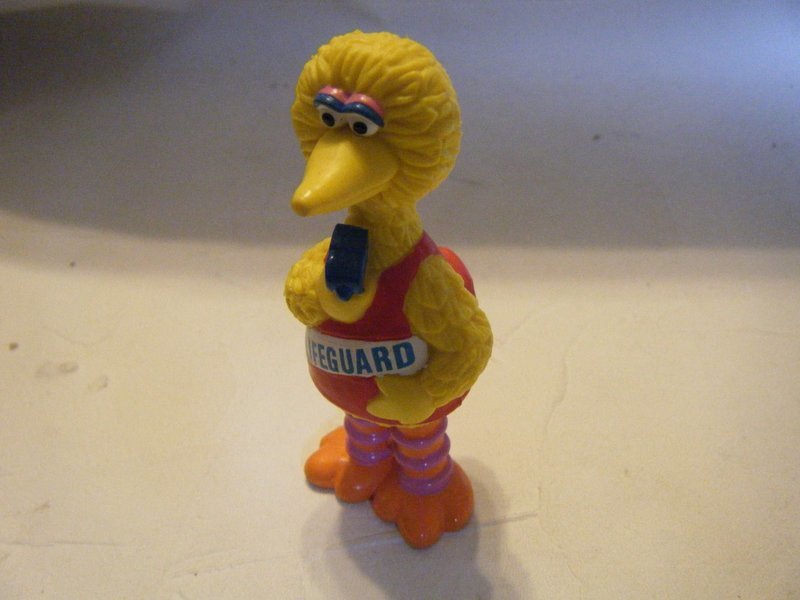 APPLAUSE (USA) SESAME STREET LIFEGUARD BIGBIRD (CHINA MADE)