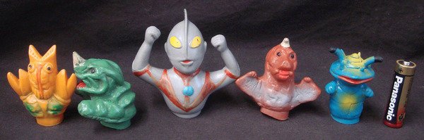 ウルトラマン、怪獣指人形 （ウルトラマン 怪獣 指人形 ミニ