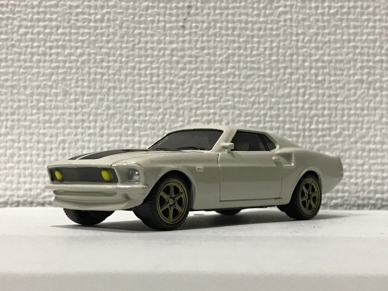 FORD  MUSTANG  FASTBACK