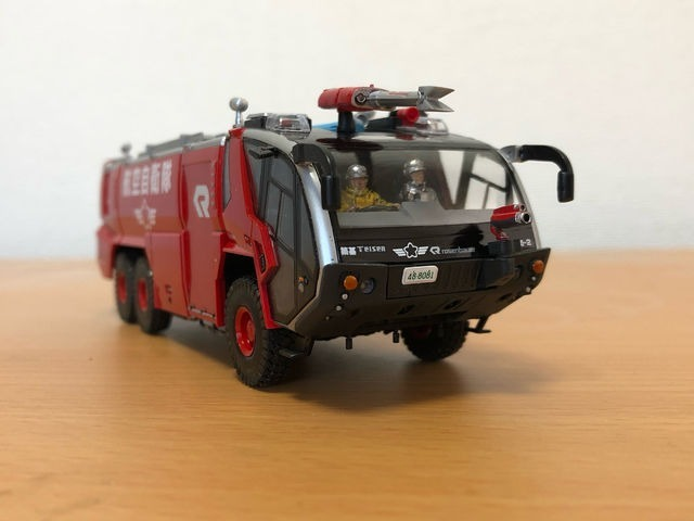 ローゼンバウアー パンサー6×6 空港用化学消防車 | jaoki10