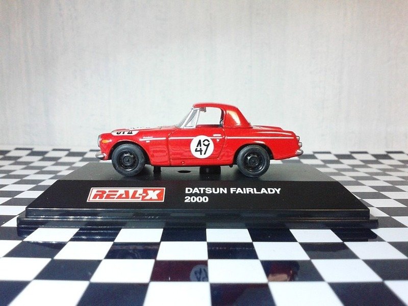 DATSUN FAIRLADY 2000