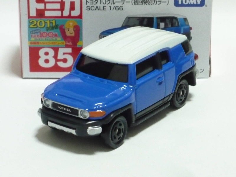 絶版トミカ No.85-6 トヨタ・FJクルーザー(初回特別カラー)