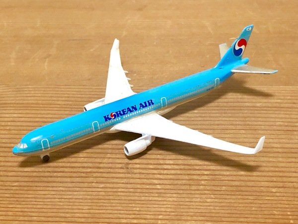 SCHABAK 【1/600】 大韓航空 A330 | Railwayfan Museum | MUUSEO 340179