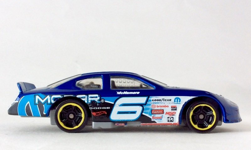 DODGE CHARGER STOCK CAR