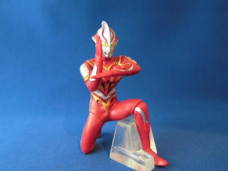 HGCOREウルトラマン4　セブン SINCE 1967編　　ウルトラマンメビウス バーニングブレイブ