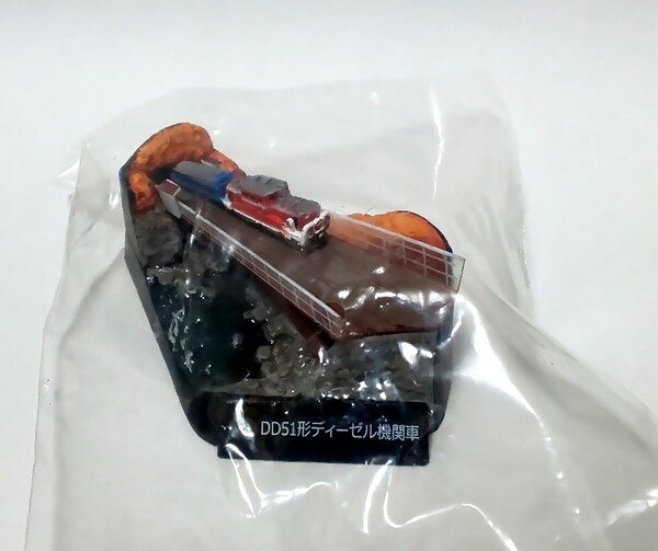 Amazon.co.jp: 京都鉄道博物館 フィギア付きボールペン : Office