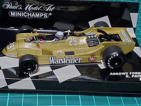ミニチャンプス F1 アローズ A2 リカルド パトレーゼ