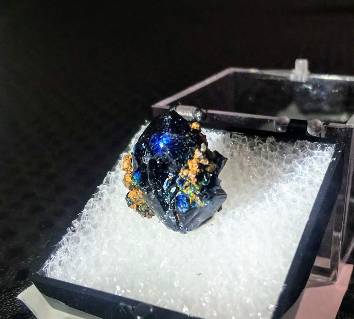 ラズライト鉱物標本 Lazulite