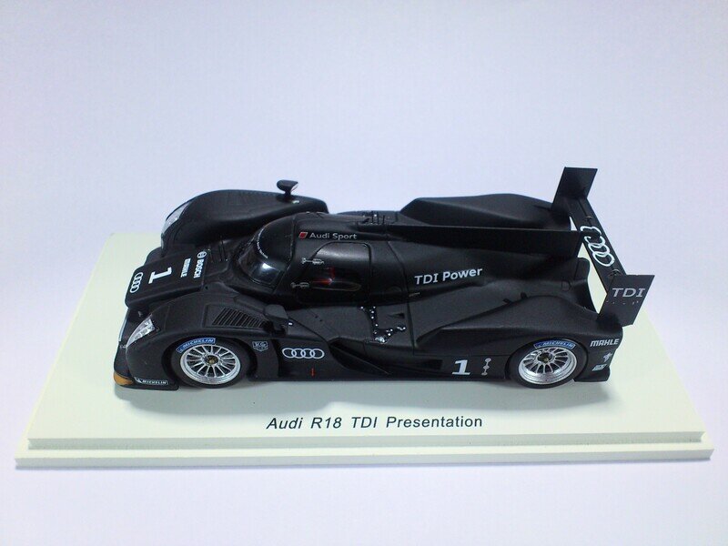 AUDI R18 TDI PRESENTATION