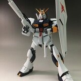MG RX-93 ニューガンダム 1/100 34250411J12L MG RX-93 νガンダム（ニューガンダム）｜バンダイ ホビーサイト