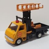 【新発売】 ダイヤペット ヨネザワ TOYOTA 展示中 高所作業車 1600 TOYOACE ミニカー