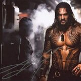 セール中…ジェイソン・モモア直筆サイン入り超大型写真…アクア