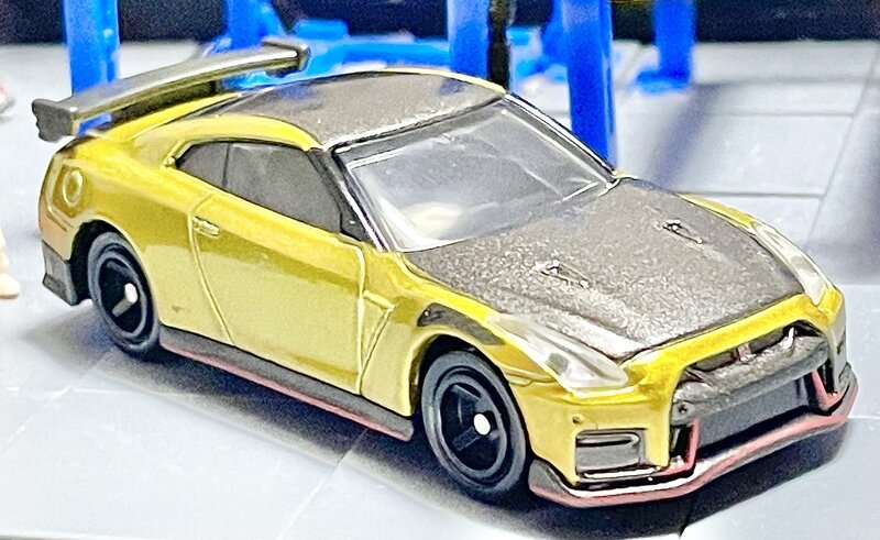 トミカ 【NISSAN GT-R コレクション 2022】 日産 NISSAN GT-R NISMO Special edition ゴールドカラー仕様
