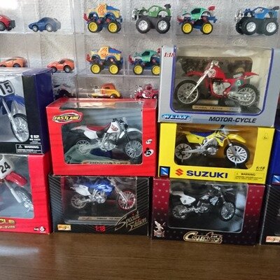 MINIATURE MOTORCYCLE