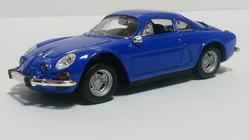 1/43  アルピーヌ ルノー A110