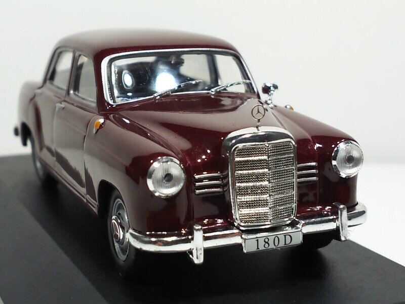 MERCEDES 180D 1954年式 ALTAYA 1/43