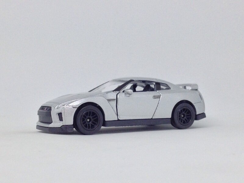 NISSAN GT-R