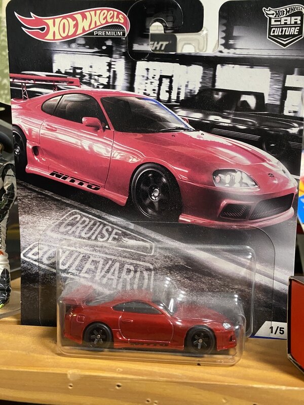 ホットウィール cruize bourebard トヨタ80スープラ | yuichi0414009 Museum | MUUSEO 950851