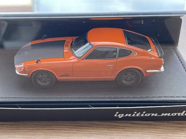 ignition model Fairlady Z 1/64 オレンジ