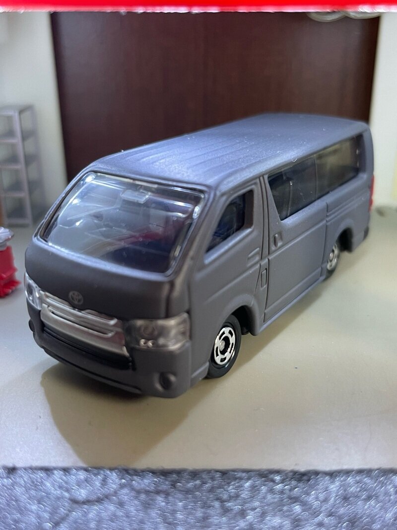 TOYOTA HIACE