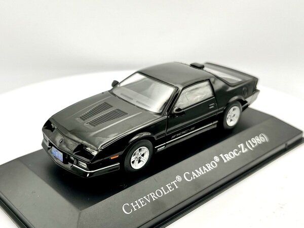 Monogram 1/8 Scale Chevrolet Iroc-z Camaro Full Interior
