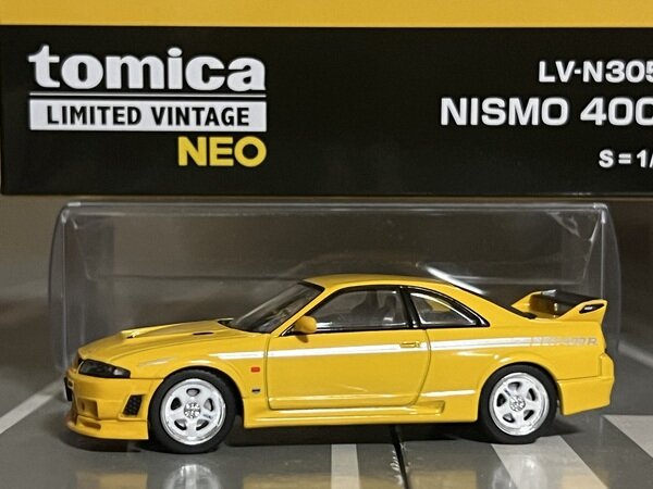 トミカリミテッドヴィンテージ LV-N305a 、400R 次生仕様 セット