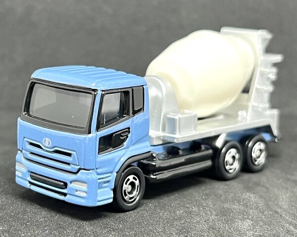 トミカ53-3 日産ディーゼル クオン ミキサー車 | JIKORYU