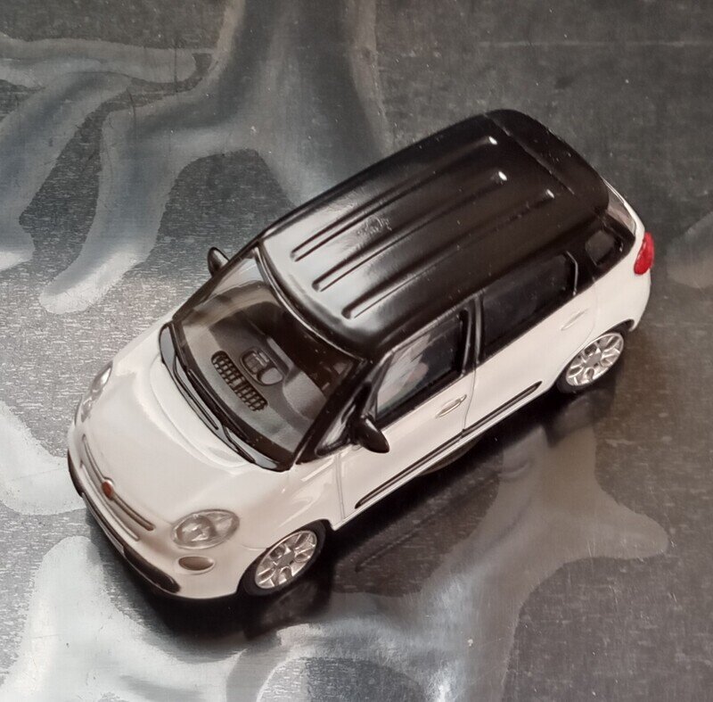 FIAT 500L