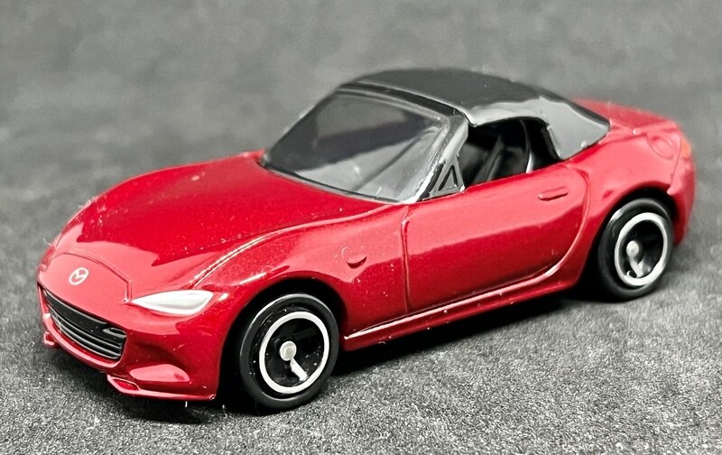 トミカ26-8 マツダ ロードスター