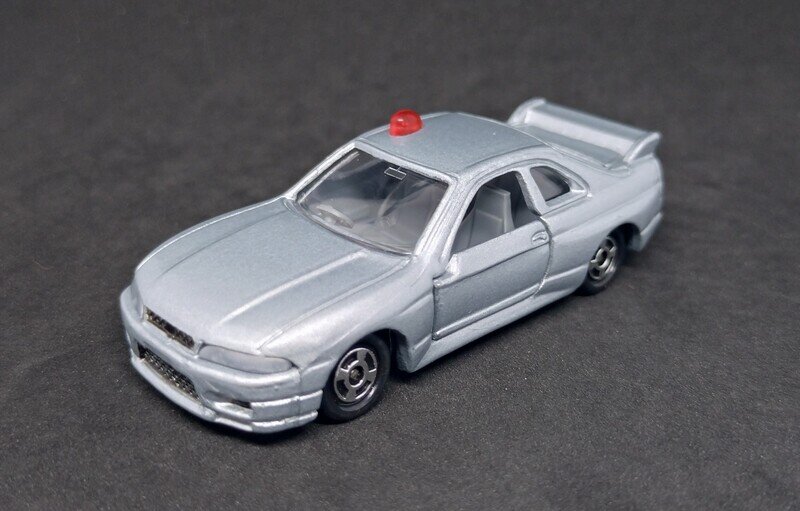 トミカ 後期型 No.85 日産スカイラインGT-R(R33)捜査用パトロールカー