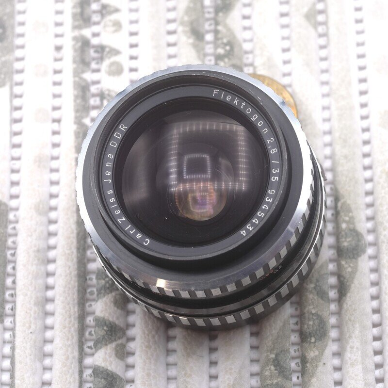 Carl Zeiss Jena Flektogon 35mm-f2.8 (M42)