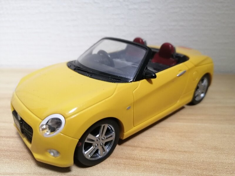 ダイハツ　コペンセロ　プルバックカー