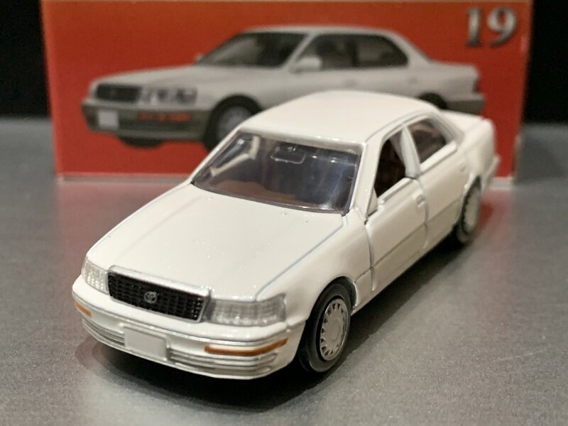 TOYOTA CELSIOR (トミカプレミアム発売記念仕様)