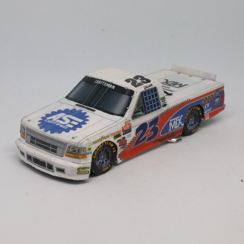 フォード　Ｆ１５０　９代目　ＮＡＳＣＡＲ　1992年　ペーパークラフト