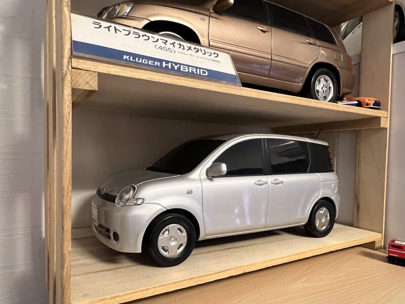 トヨタ　カラーサンプル　シエンタ初代前期型　1/12　シルバーメタリック