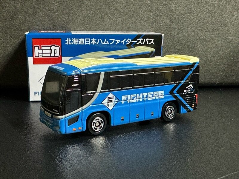北海道日本ハムファイターズバス 日野セレガ