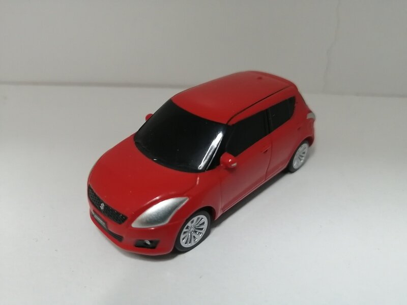 スズキ　スイフト　オリジナルプルバックカー
