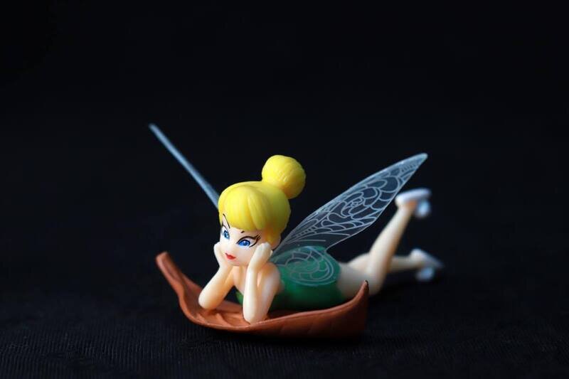 木の葉の上の、ティンカー ベル