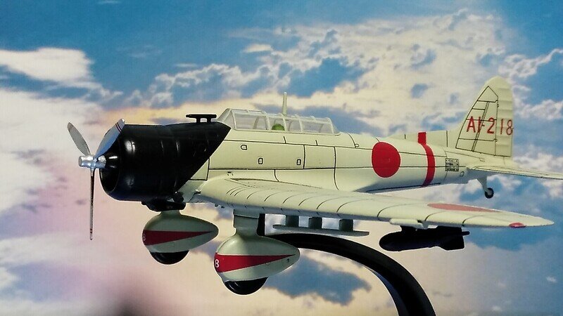 1/72 日本海軍　愛知九九式艦上爆撃機一一型　D３A１