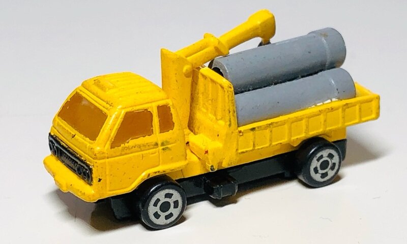 カプセルトミカ No.80 日産ディーゼル コンドル クレーン付きカーゴトラック(オレンジ)
