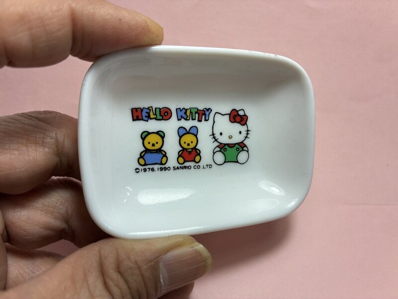 豆皿　HELLO KITTY 1990