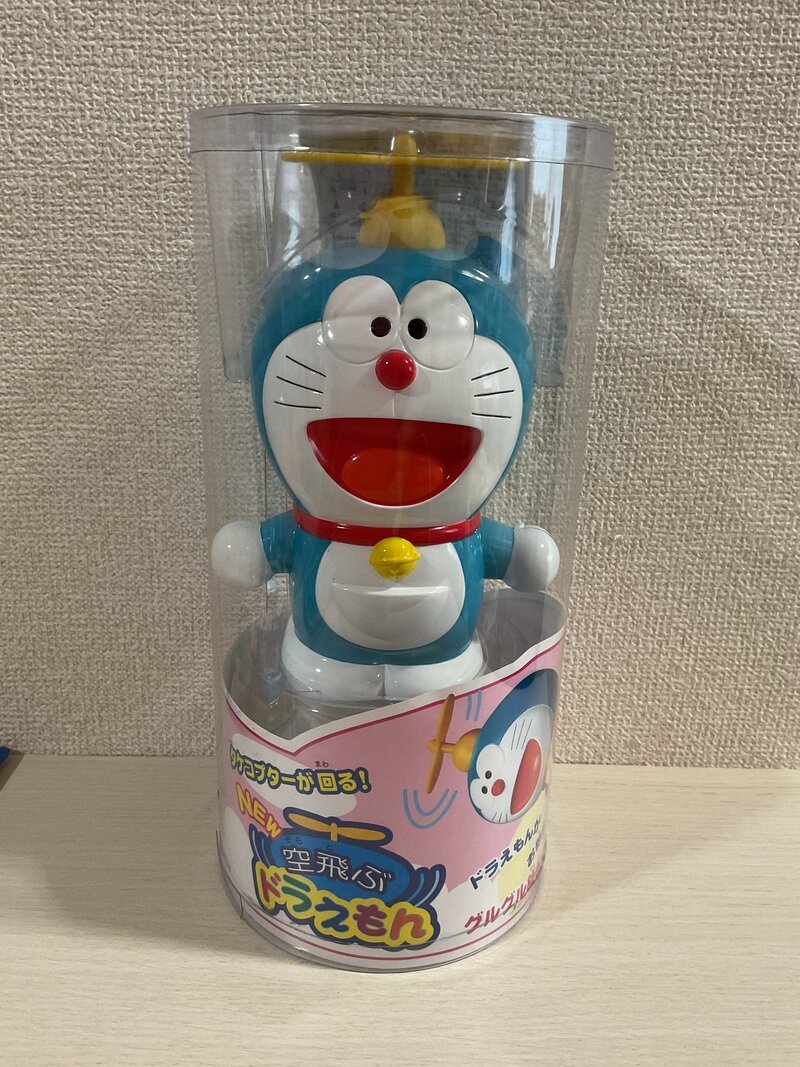 空飛ぶドラえもん