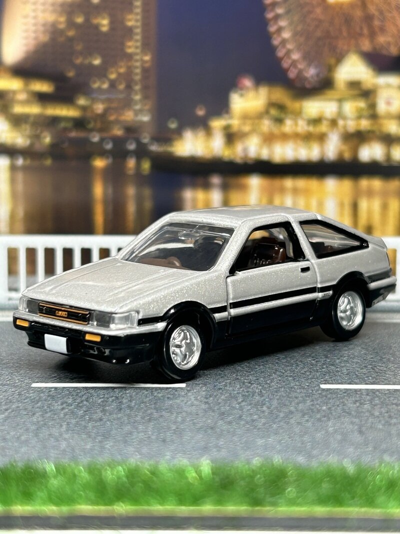25-3 Toyota COROLLA LEVIN