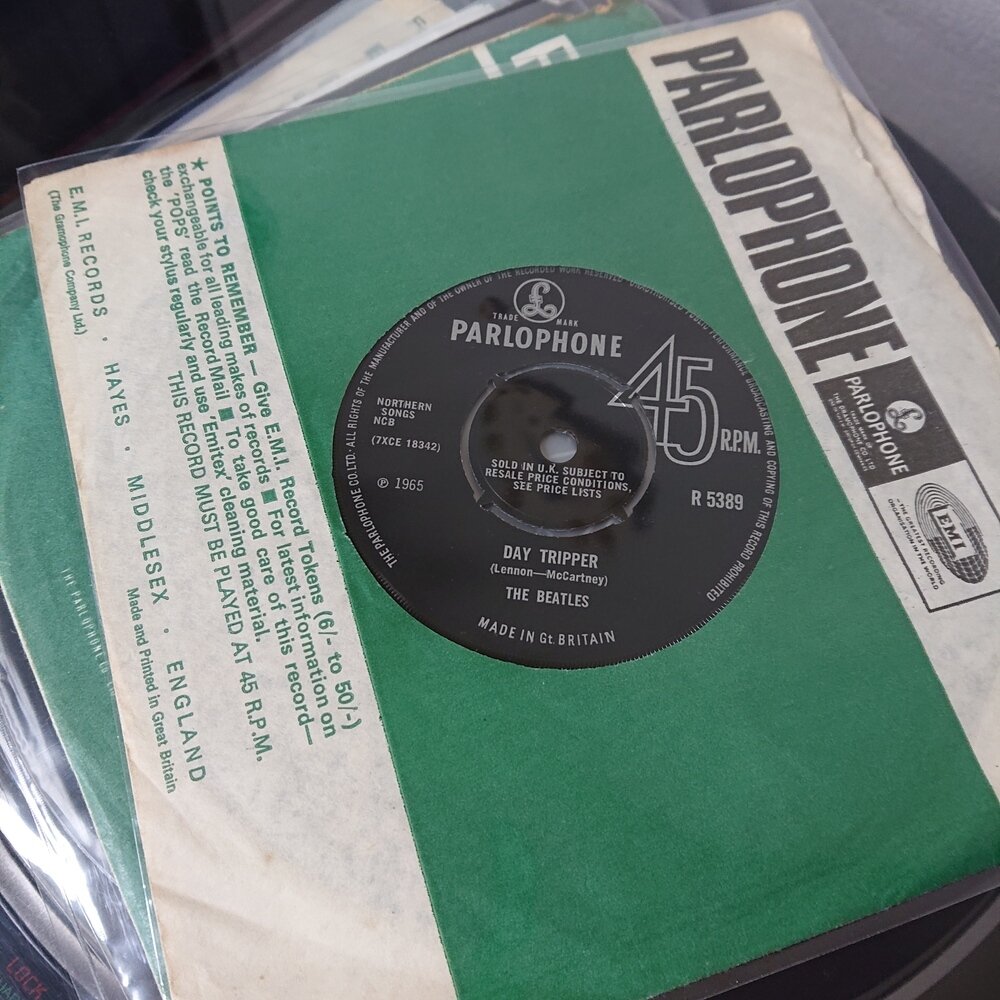 中古】3/12(日) ≪THE BEATLES≫ 国内盤80's MONO帯付きがまとめ