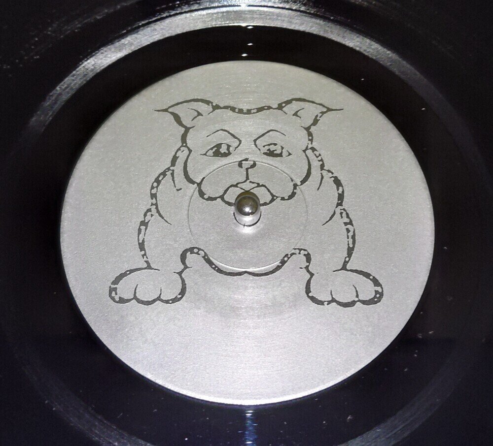 最新発見 THE LAP-DOGS / QUITE SUICIDE 展示中 in Museum of Rockabilly 洋楽