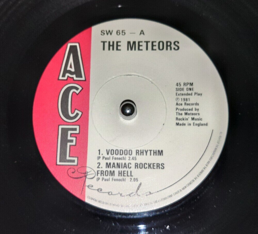 THE METEORS / The Crazed / Attack Of The Zorch Men 展示中 in