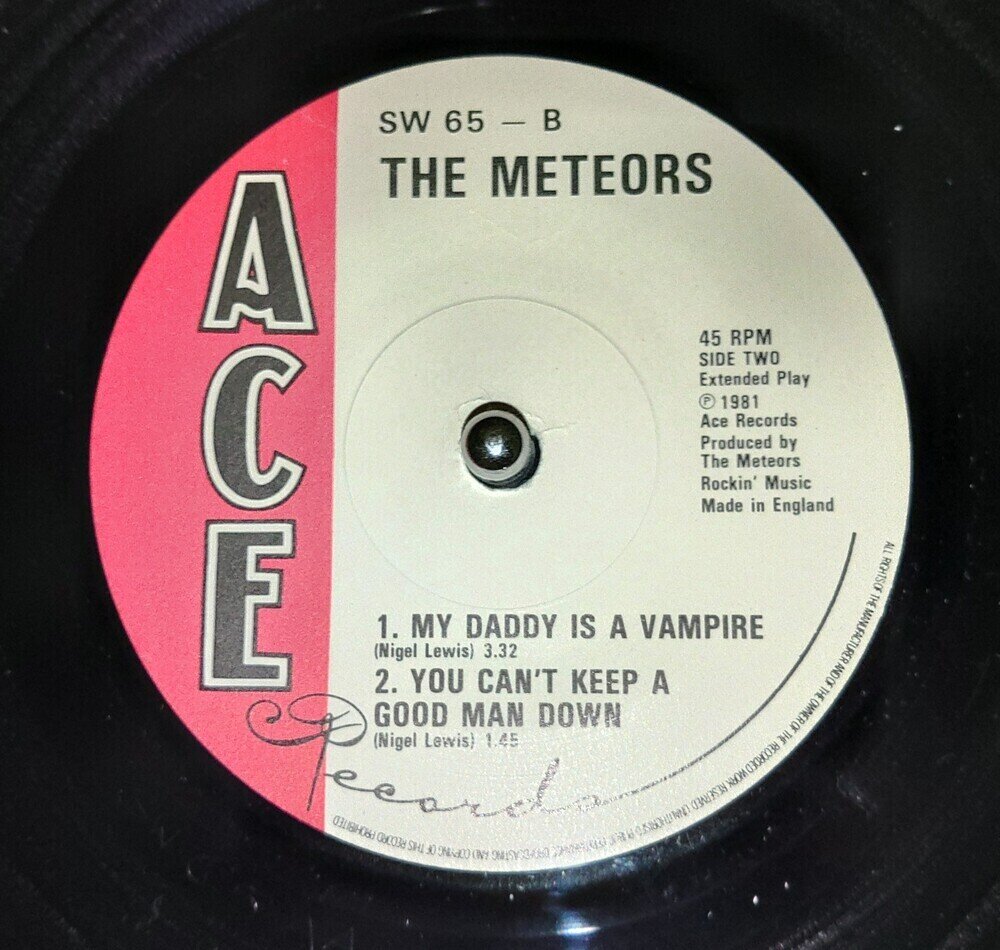 THE METEORS / Meteor Madness 展示中 in Museum of Rockabilly