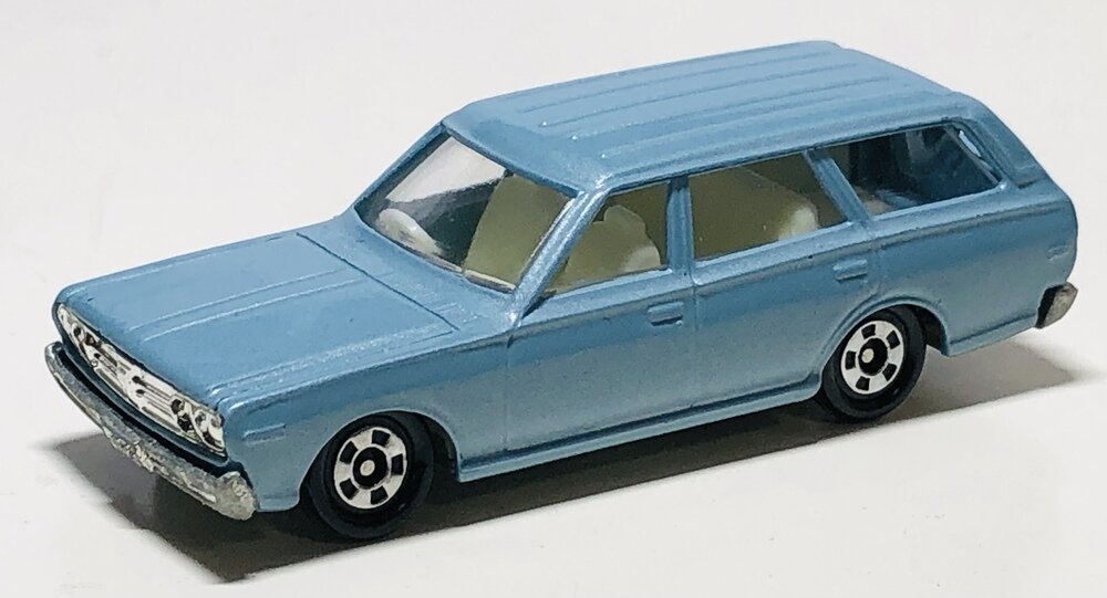 トミカ No.47-1 日産 セドリックワゴン トミカ誕生記念 展示中